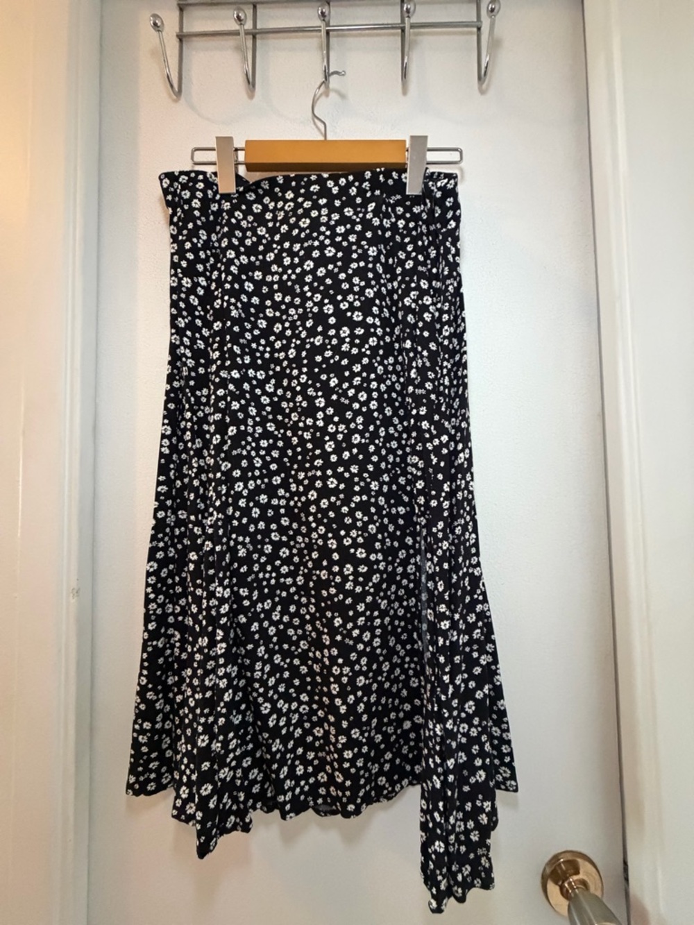 Ardene Black Midi Skirt with White Daisy Pattern